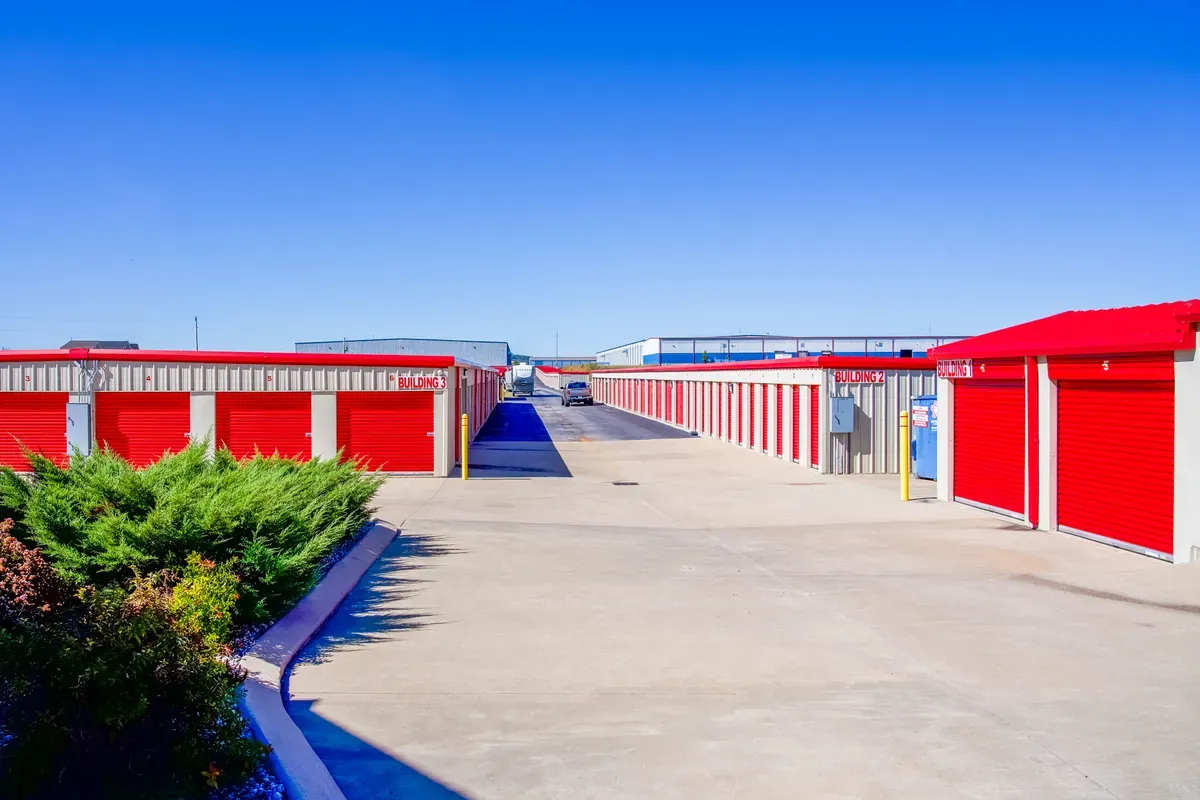 South Warren Storage Drive Up Units